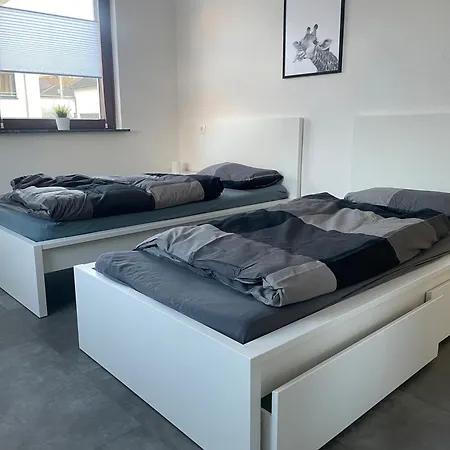 Modern, Zentral Und Im Gruenen Apartment *