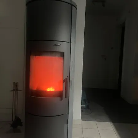 Modern, Zentral Und Im Gruenen *