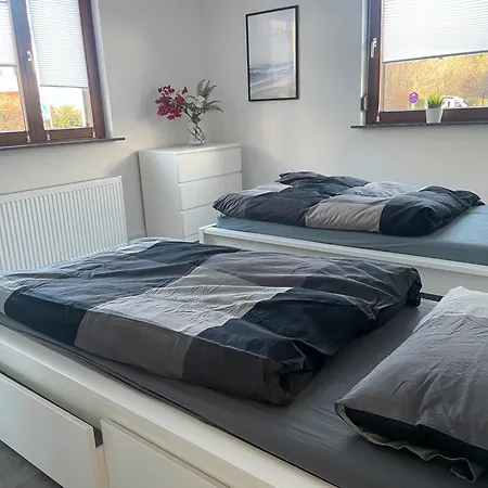 Modern, Zentral Und Im Gruenen